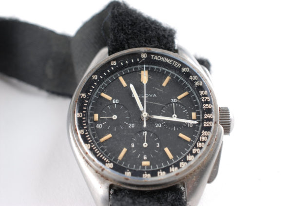 bulova 262 khz moon watch